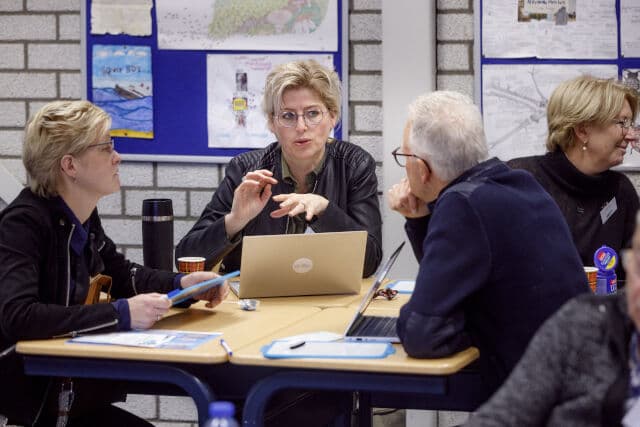 (vol) Leernetwerk Leidinggeven aan curriculumontwikkeling op school